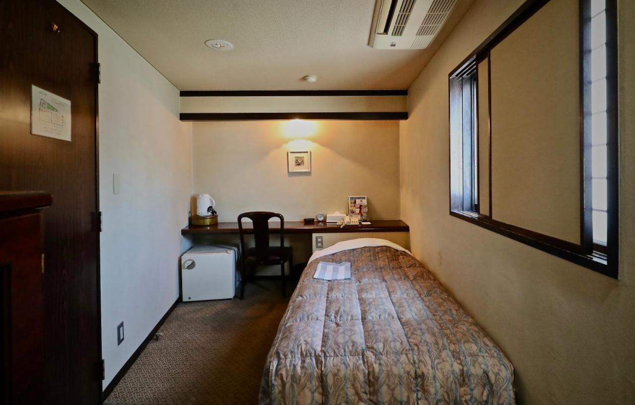 Hotel Yama Наґано Екстер'єр фото