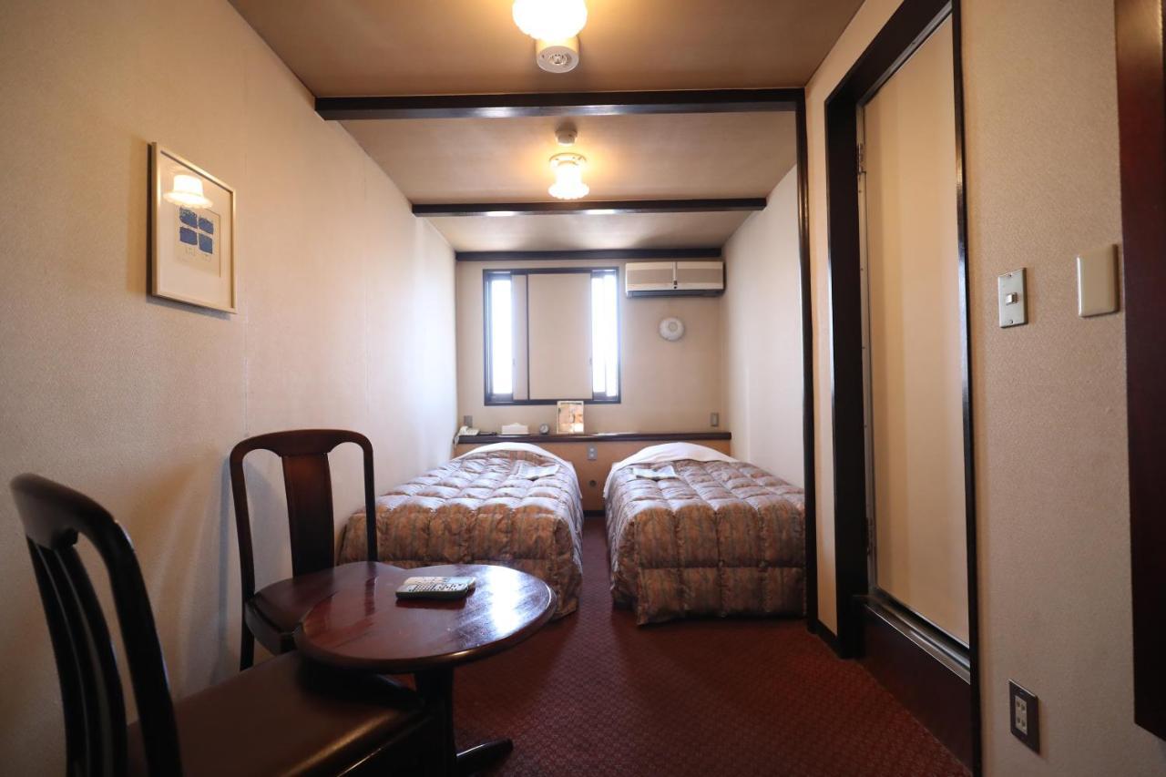 Hotel Yama Наґано Екстер'єр фото